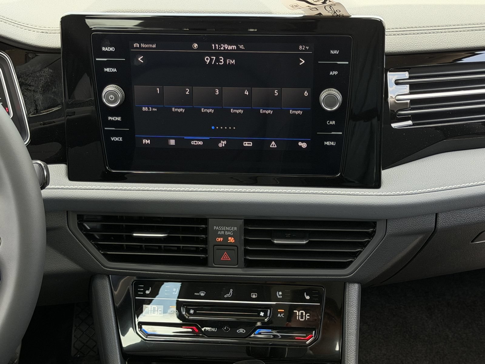 New 2026 Volkswagen Jetta SEL FWD image 17