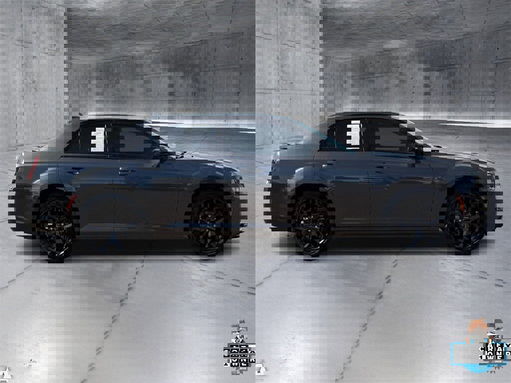 Certified 2023 Chrysler 300 Touring w/ Sport Appearance Package image 7