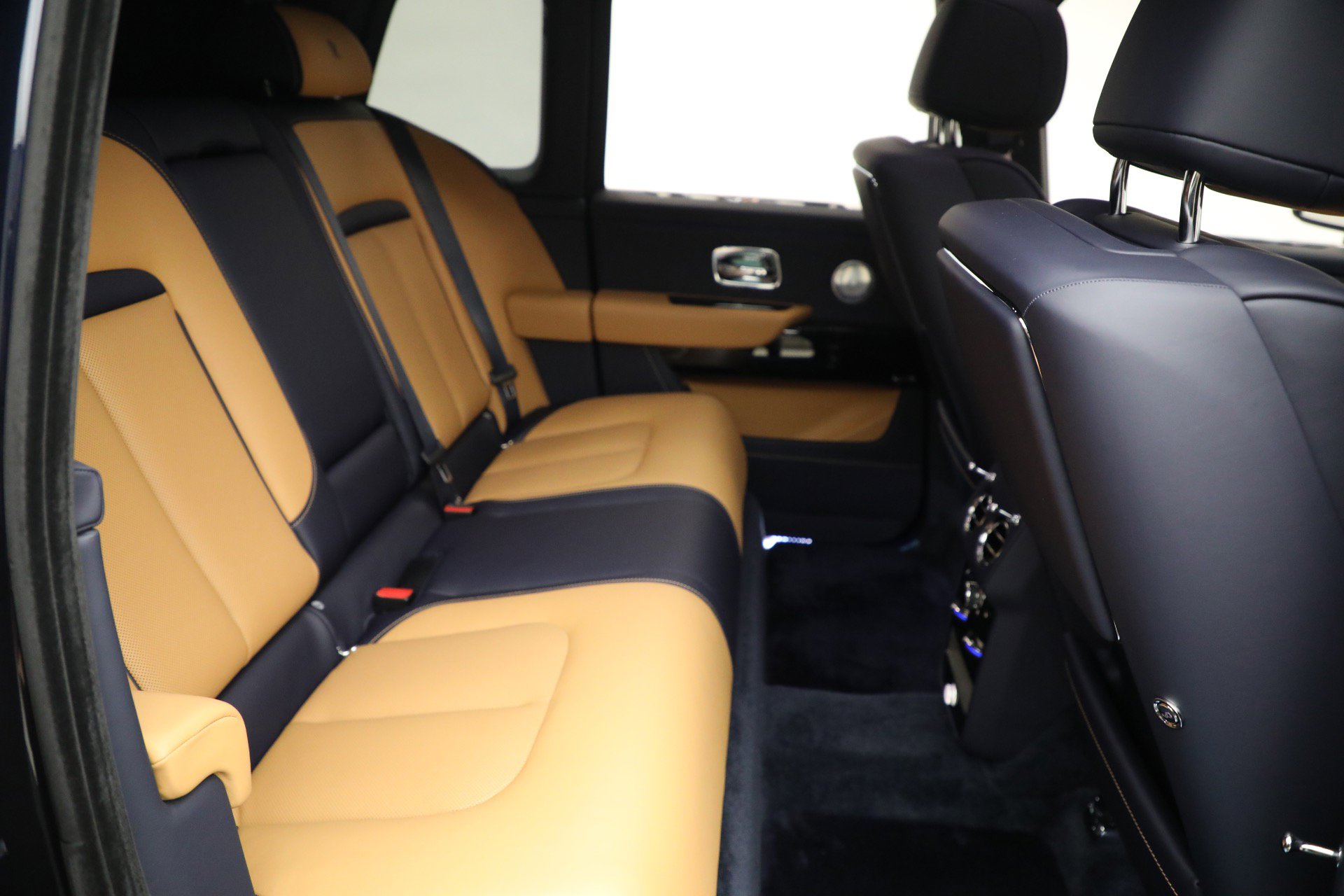 New 2026 Rolls-Royce Cullinan image 26