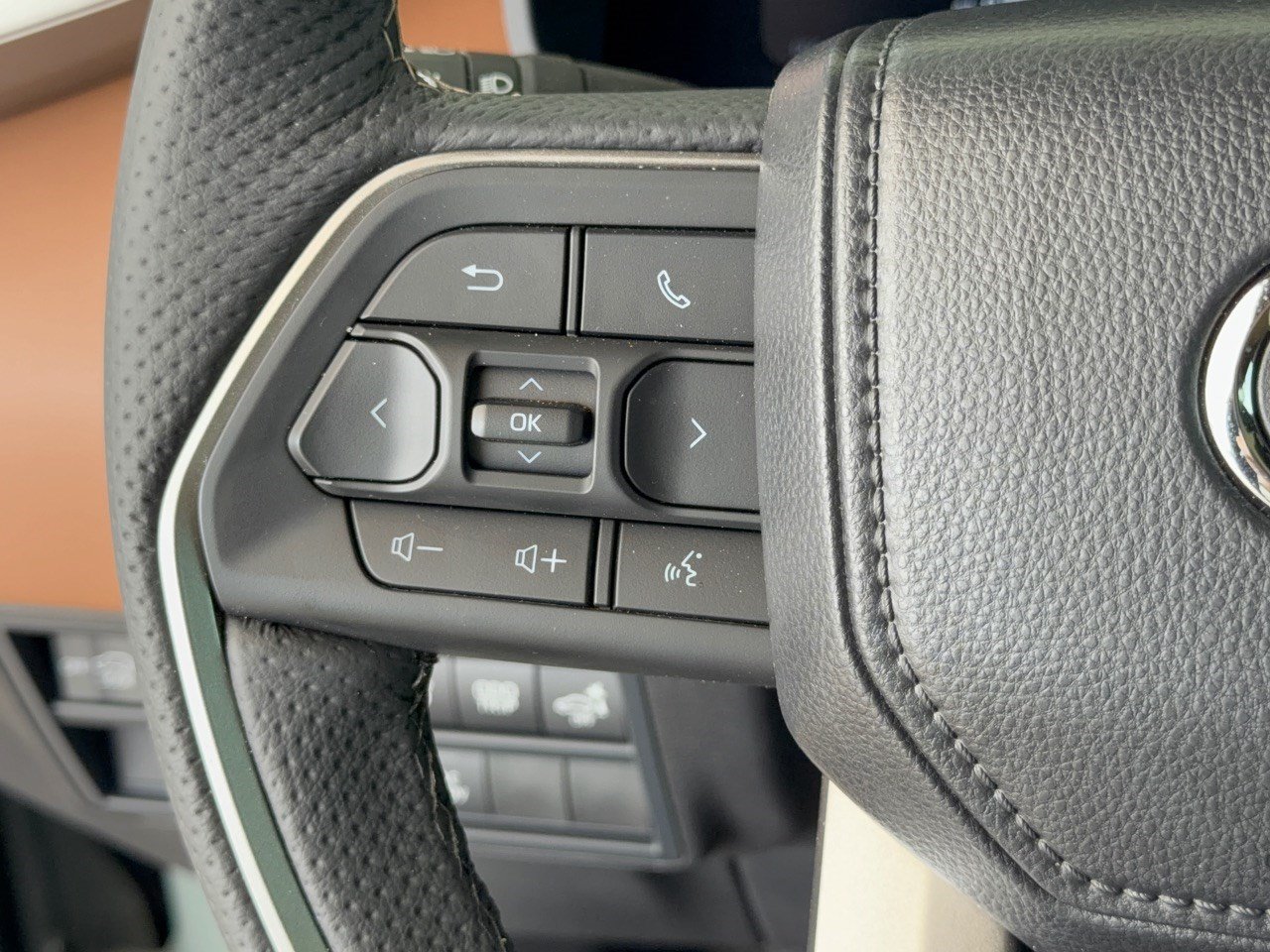 Used 2026 Toyota Sequoia 1794 Edition w/ TRD Off-Road Package AWD/4WD image 18