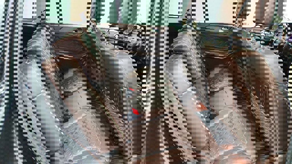 Used 2017 Mercedes-Benz GLS 550 4MATIC image 23