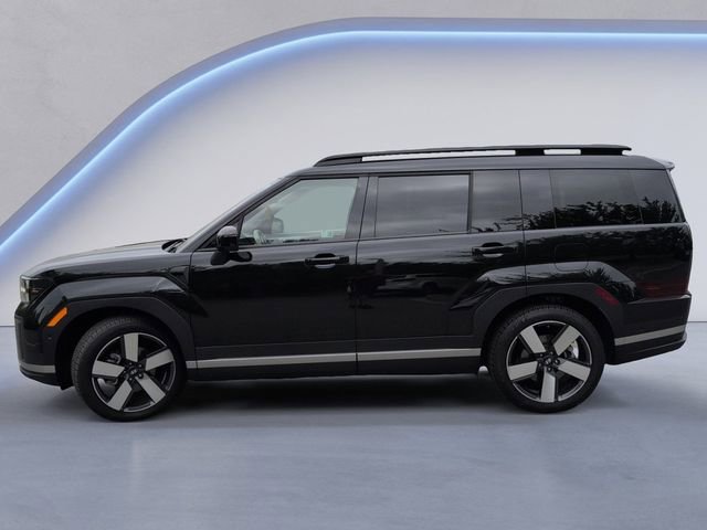 Used 2025 Hyundai Santa Fe Limited AWD/4WD image 10