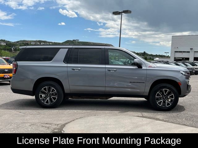 Used 2022 Chevrolet Suburban Z71 w/ Z71 Off-Road Package AWD/4WD image 6