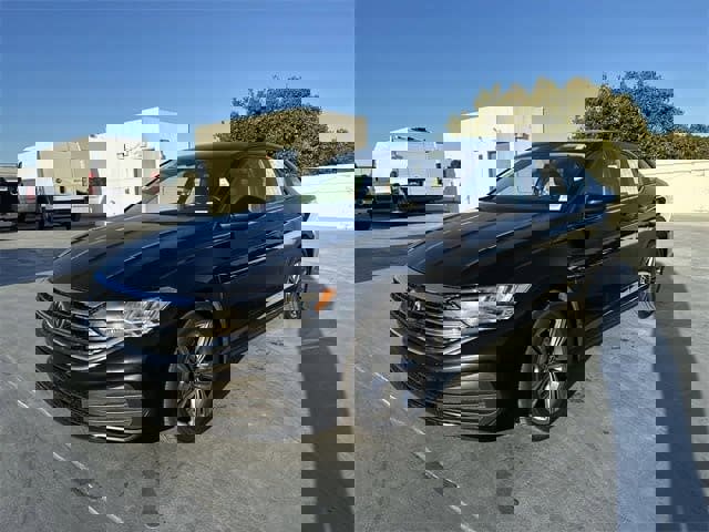 Used 2024 Volkswagen Jetta SE image 39