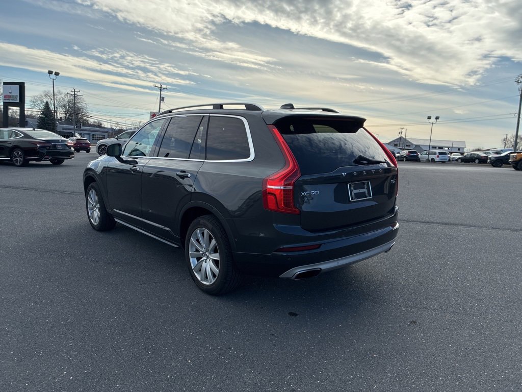Used 2017 Volvo XC90 T6 Momentum w/ Vision Package image 8
