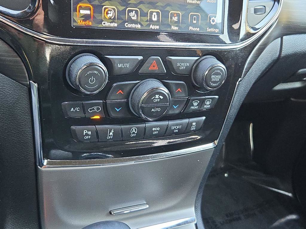 Used 2022 Jeep Grand Cherokee Laredo X image 35