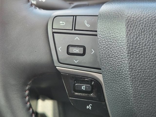 Used 2026 Toyota Camry XSE FWD image 28