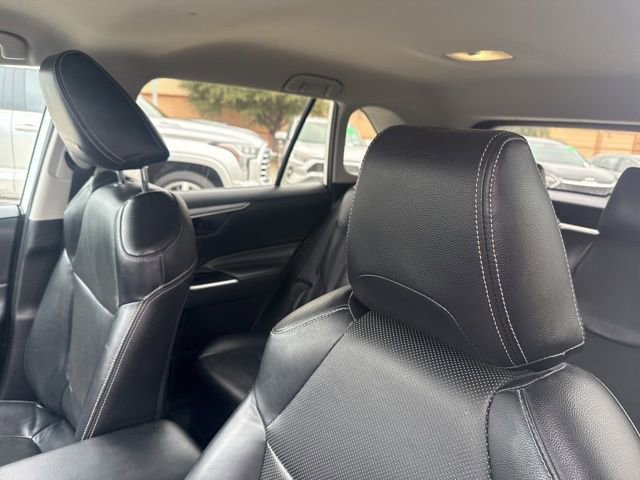 Used 2022 Toyota RAV4 LE image 9