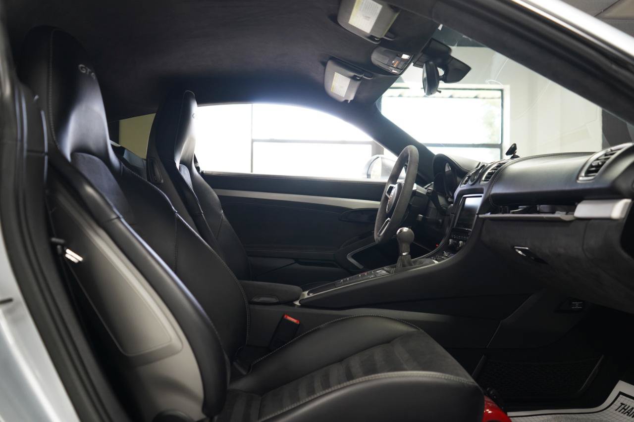 Used 2016 Porsche Cayman GT4 RWD image 25