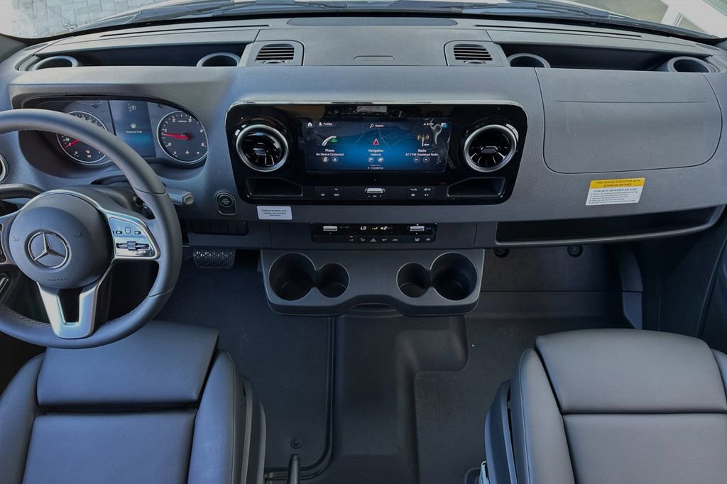 Used 2024 Mercedes-Benz Sprinter 4500 image 12