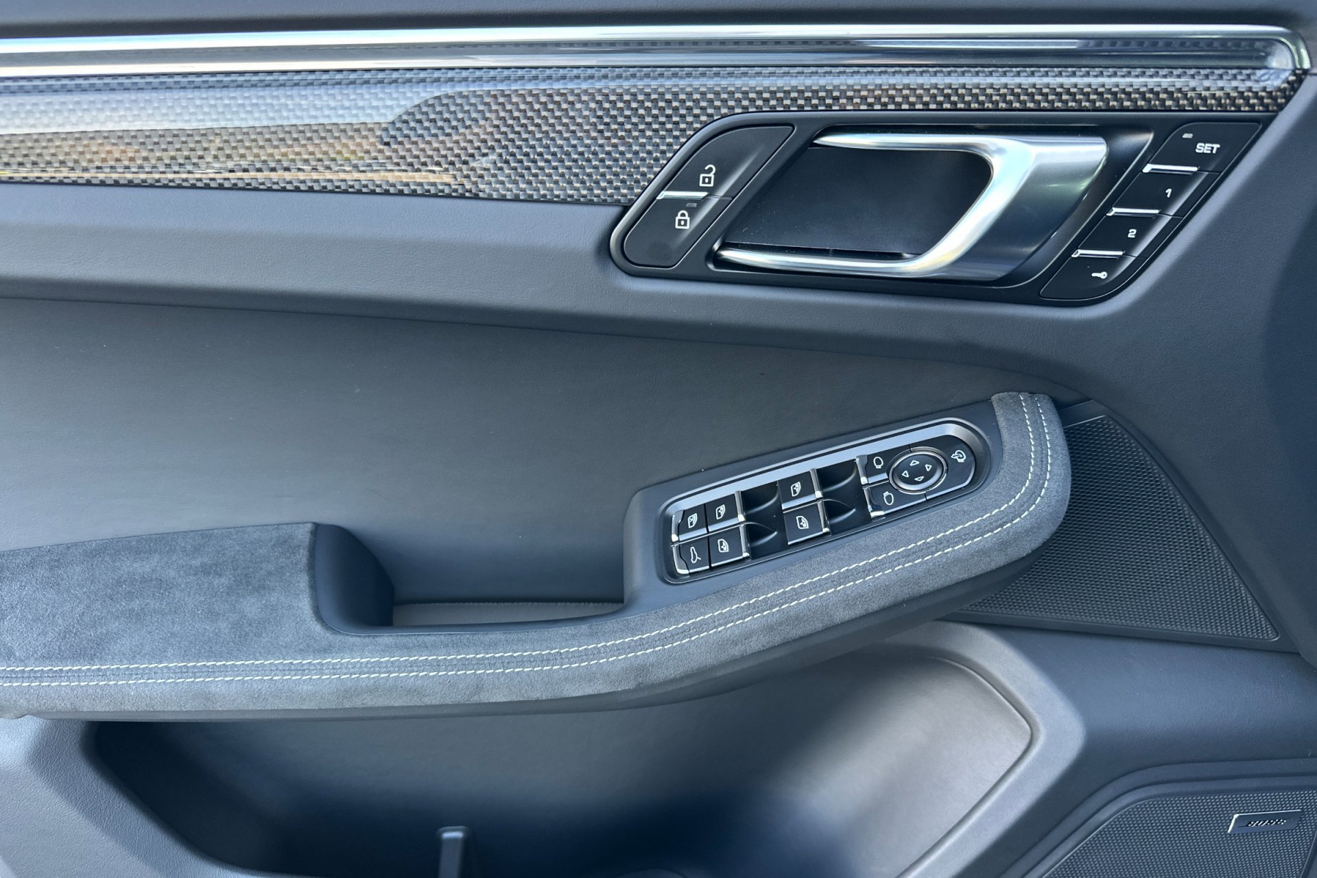 New 2026 Porsche Macan GTS image 12