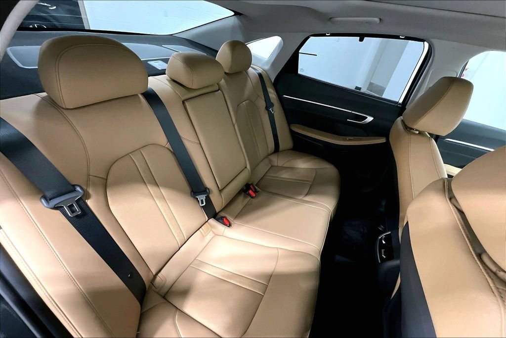 New 2026 Hyundai Sonata Limited FWD image 9