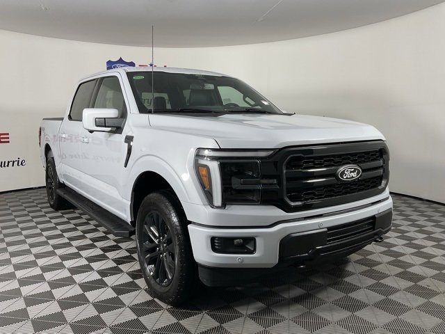 New 2025 Ford F150 Lariat w/ Equipment Group 502A High