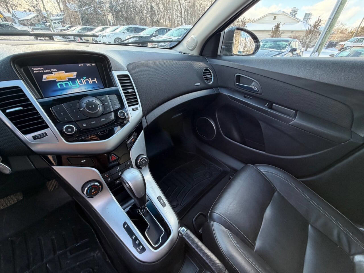 Used 2015 Chevrolet Cruze Diesel w/ Sun And Sound Package image 22