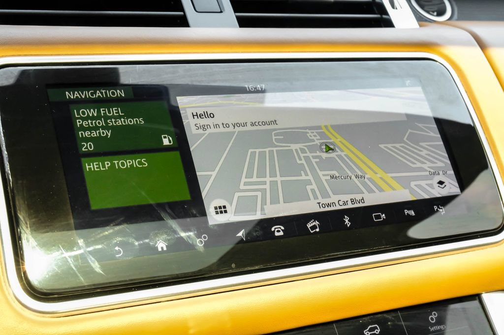 Used 2020 Land Rover Range Rover Sport SVR AWD/4WD image 20