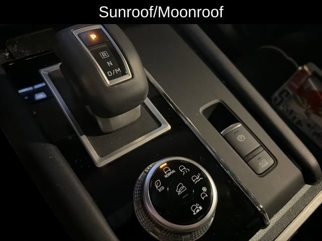 Used 2023 Mitsubishi Outlander SE image 13