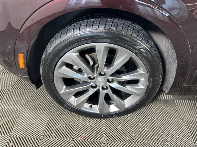 Used 2021 Buick Envision Avenir w/ Technology Package II FWD image 9