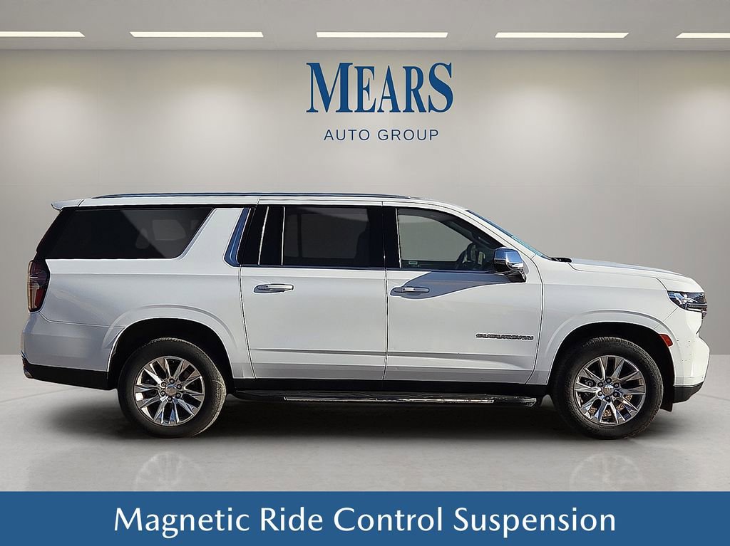 Used 2023 Chevrolet Suburban Premier image 6