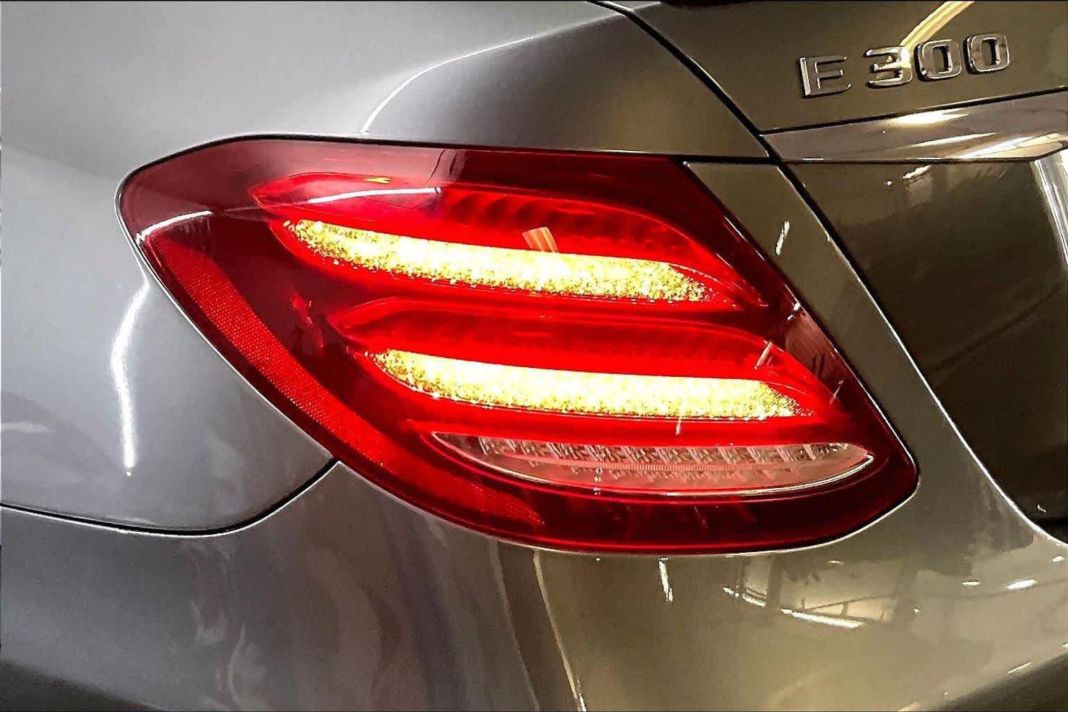 Certified 2017 Mercedes-Benz E 300 4MATIC image 28