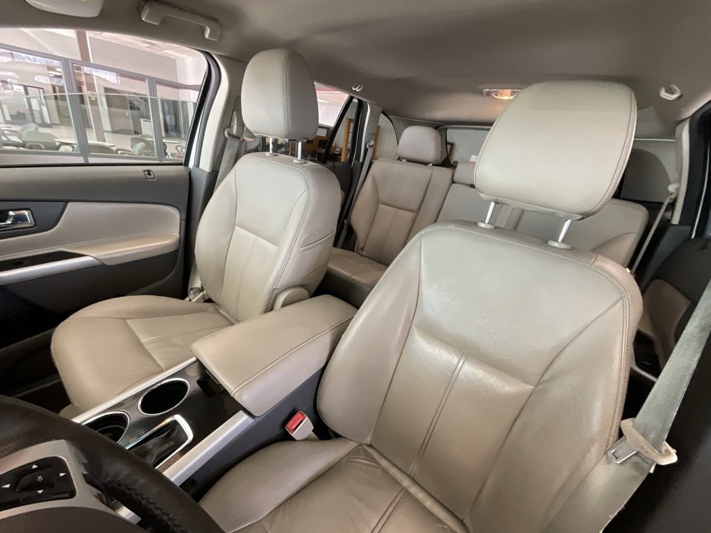 Used 2014 Ford Edge SEL w/ Equipment Group 205A image 9