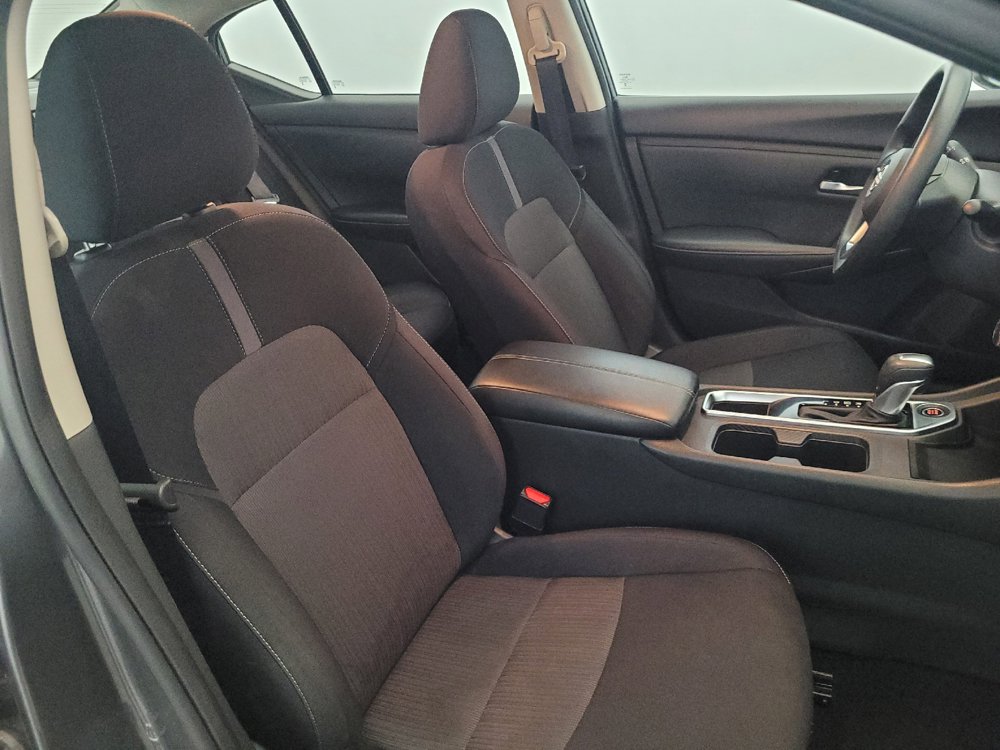 Used 2025 Nissan Sentra SV FWD image 21