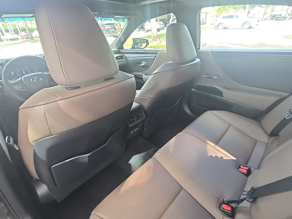 Used 2023 Lexus ES 350 w/ Accessory Package (Z2) FWD image 24