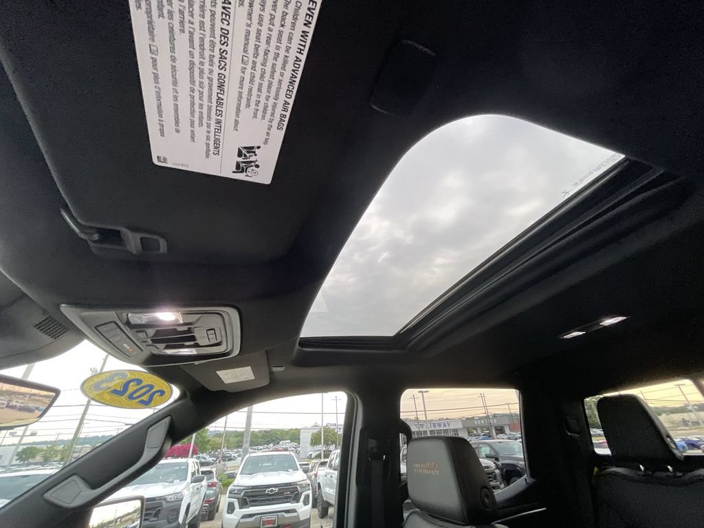 Certified 2023 Chevrolet Silverado 1500 High Country w/ High Country Premium Package AWD/4WD image 19