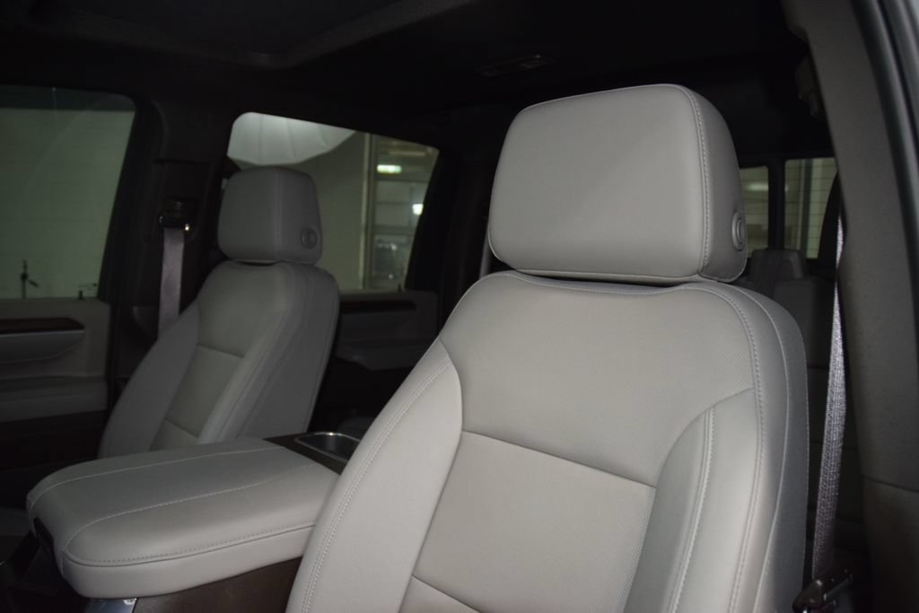 Used 2025 GMC Sierra 2500 SLT w/ SLT Premium Package AWD/4WD image 43
