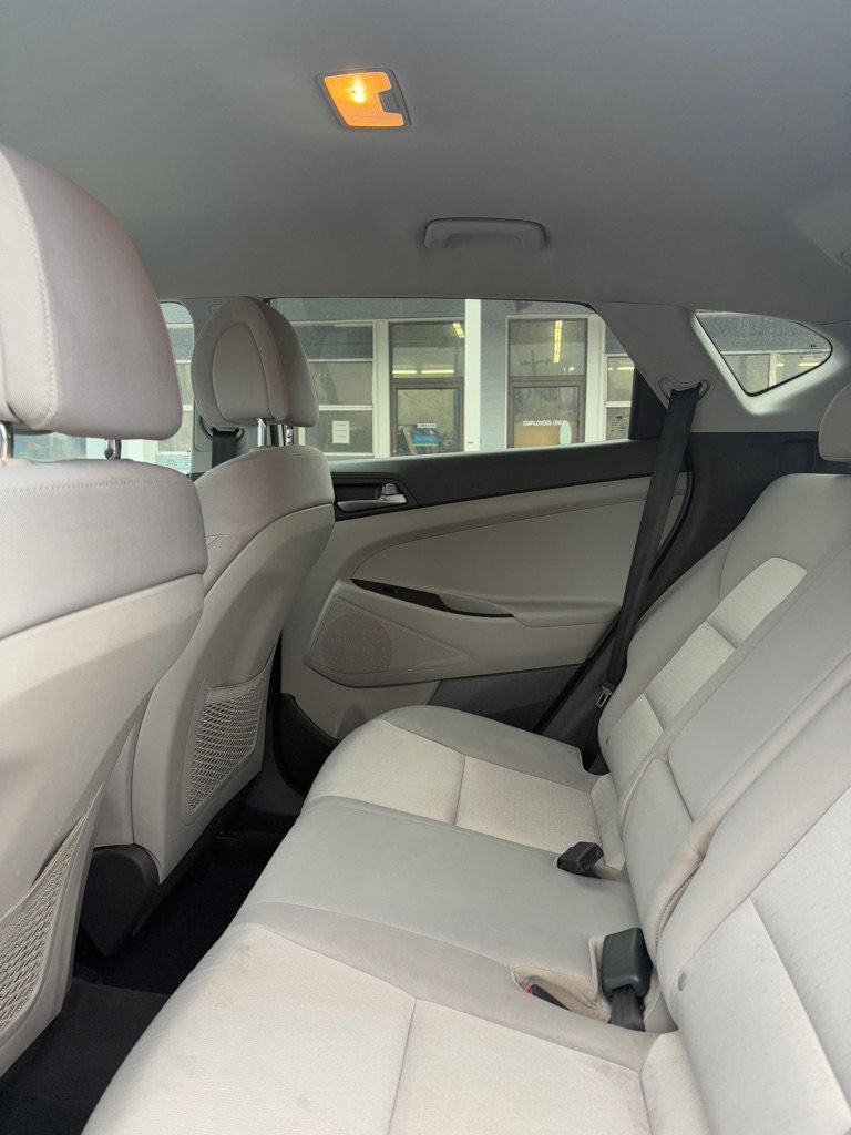 Used 2017 Hyundai Tucson SE image 11