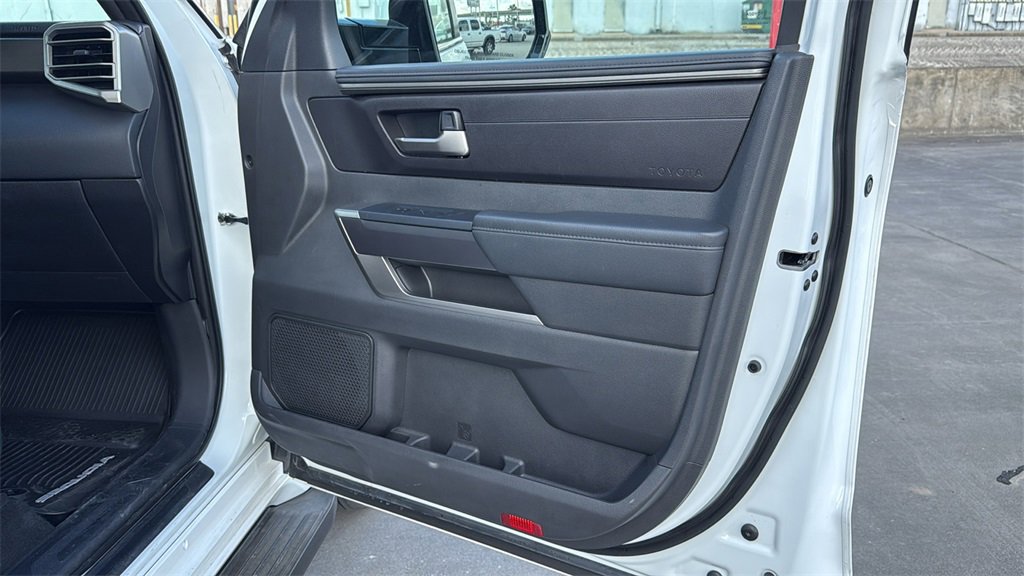 Certified 2025 Toyota Sequoia SR5 image 32