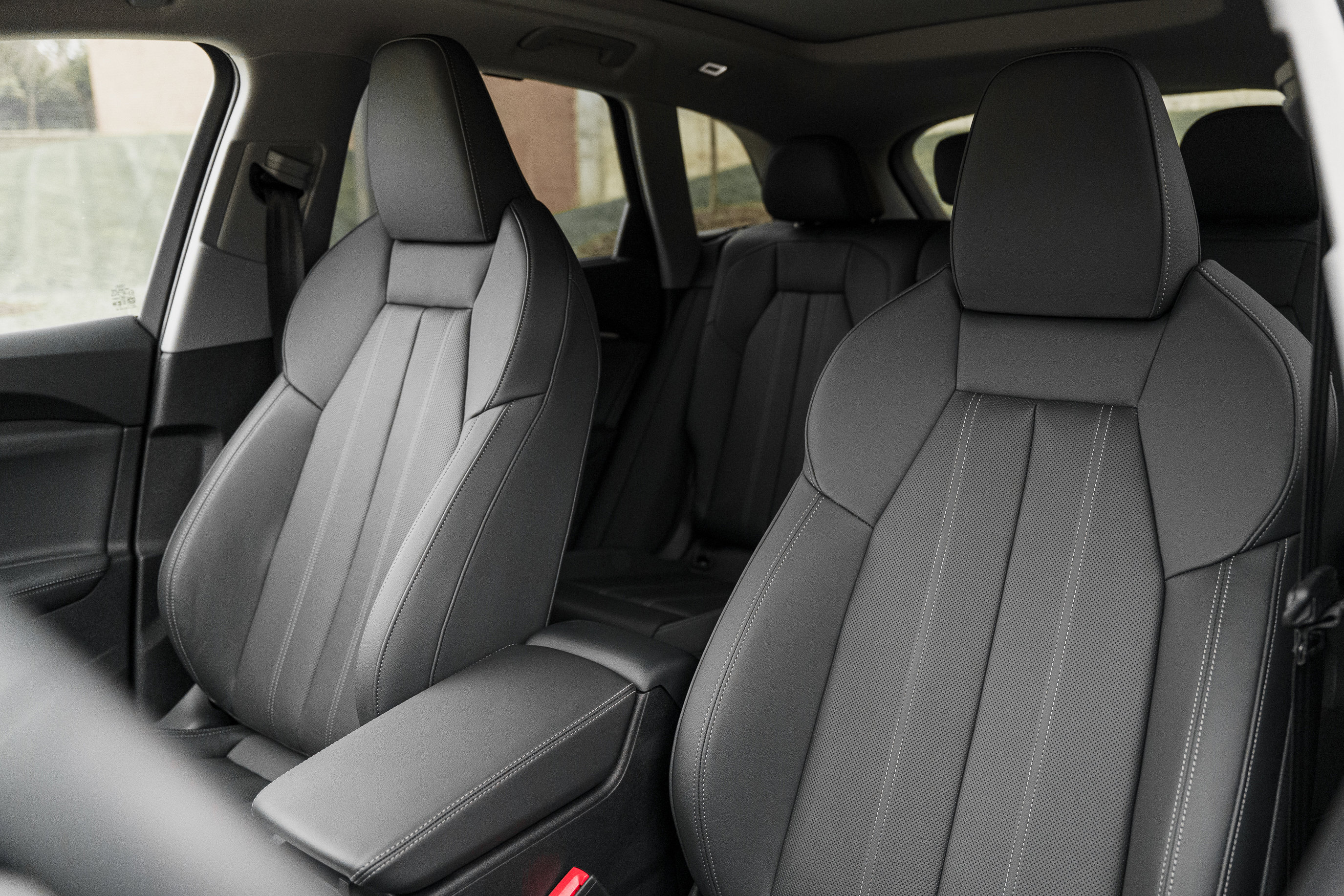 Certified 2025 Audi Q5 Premium Plus image 21