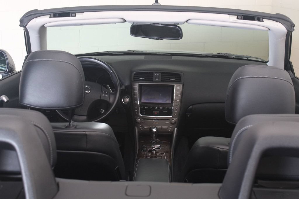 Used 2010 Lexus IS 250C w/ Luxury Pkg RWD image 6