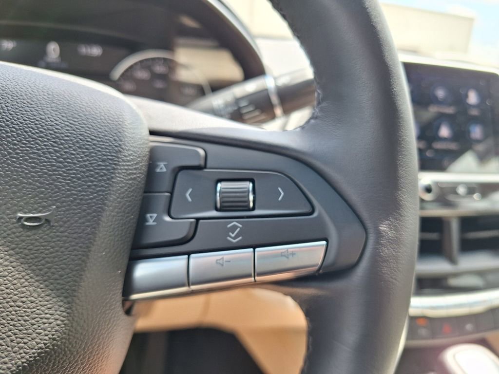 Used 2025 Cadillac CT4 Premium Luxury RWD image 18