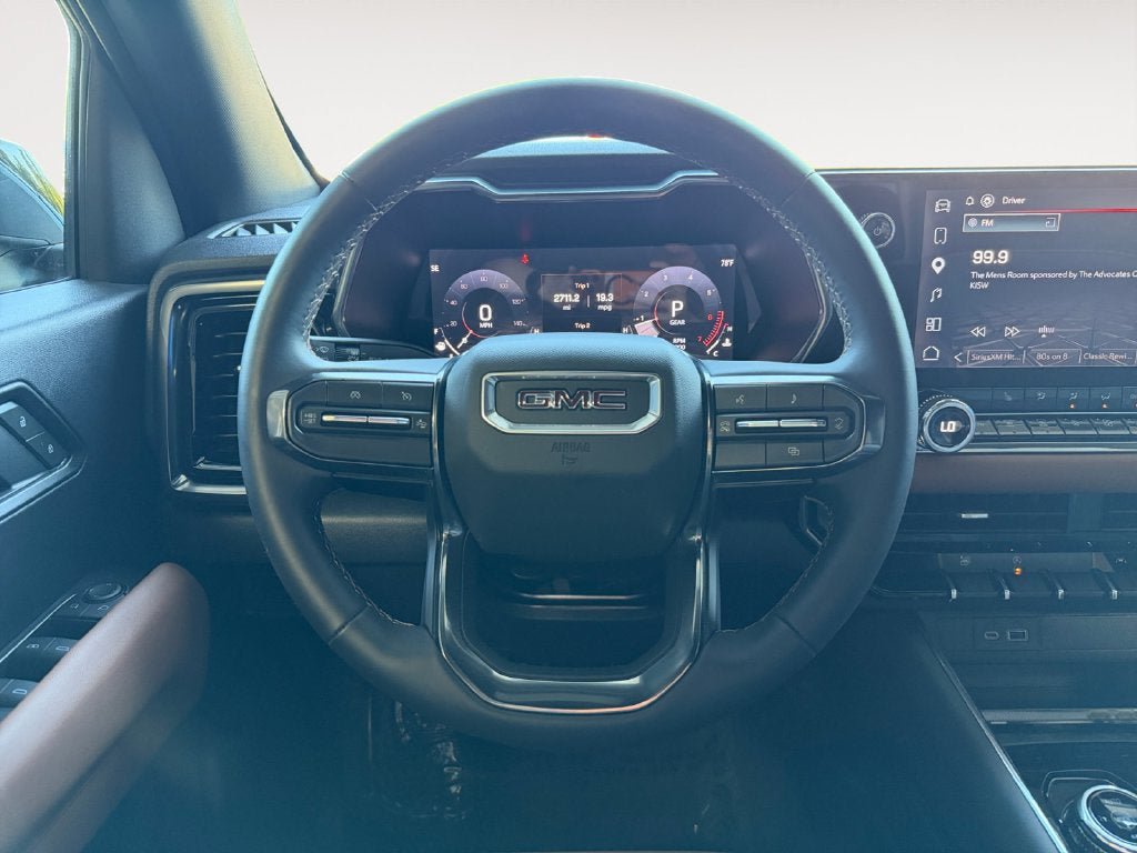 Used 2026 GMC Canyon AT4 AWD/4WD image 14