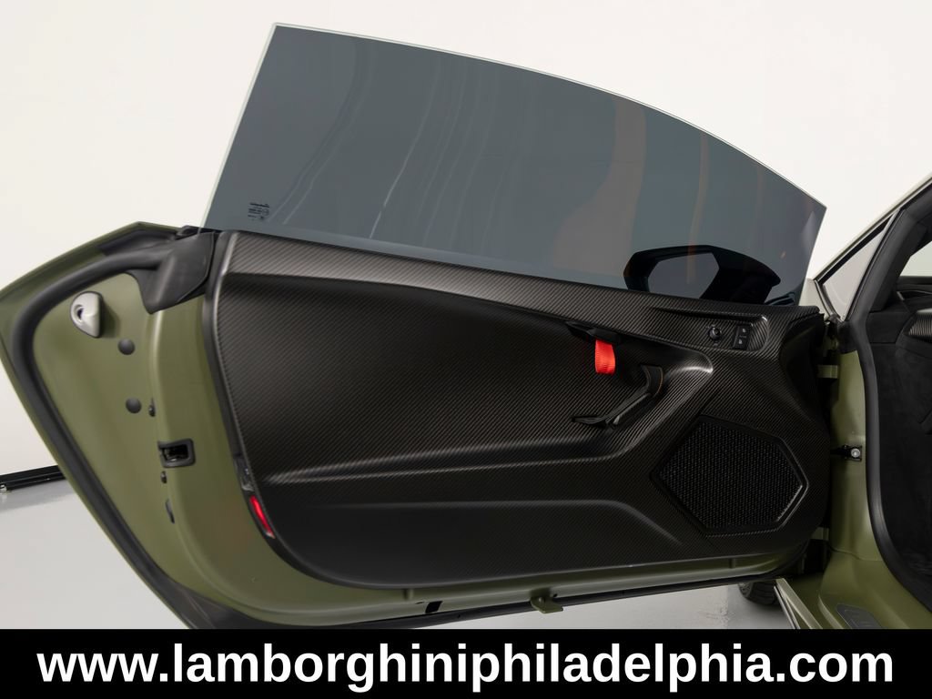 Used 2023 Lamborghini Huracan STO RWD image 10