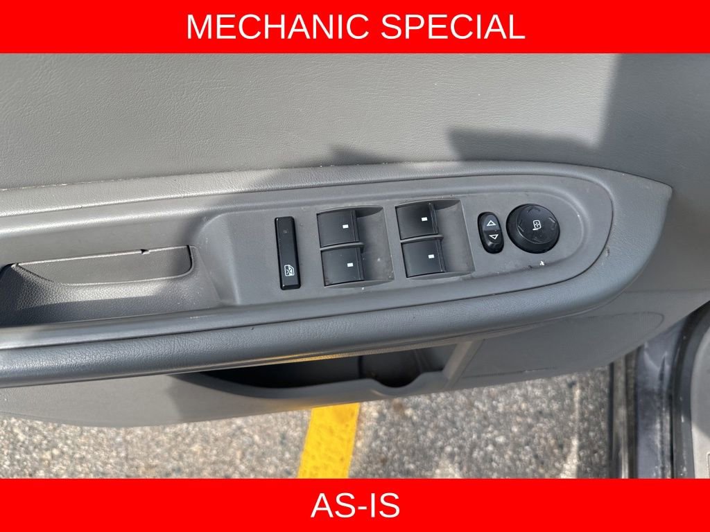 Used 2014 Chevrolet Traverse LT image 10