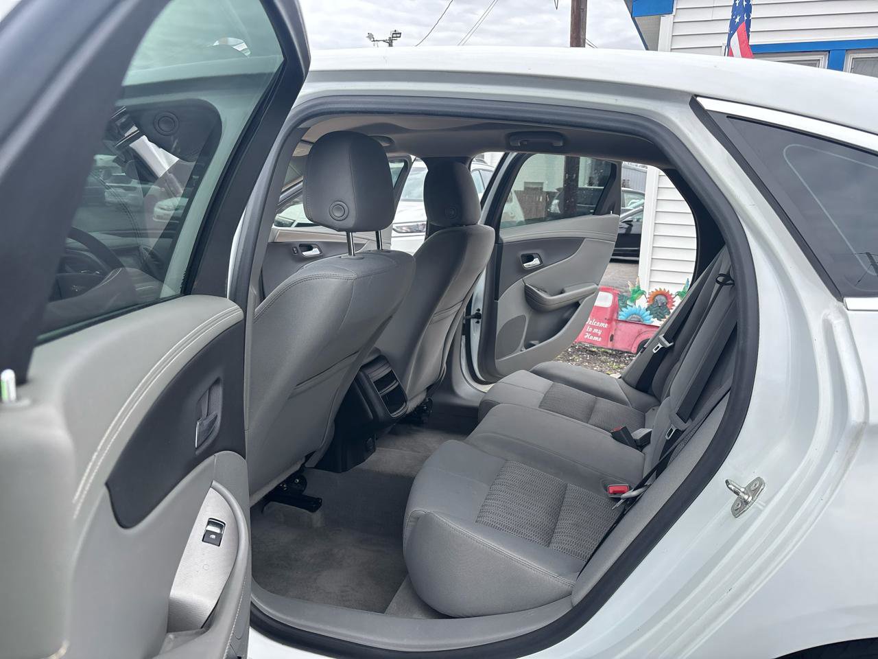 Used 2016 Chevrolet Impala LS FWD image 13