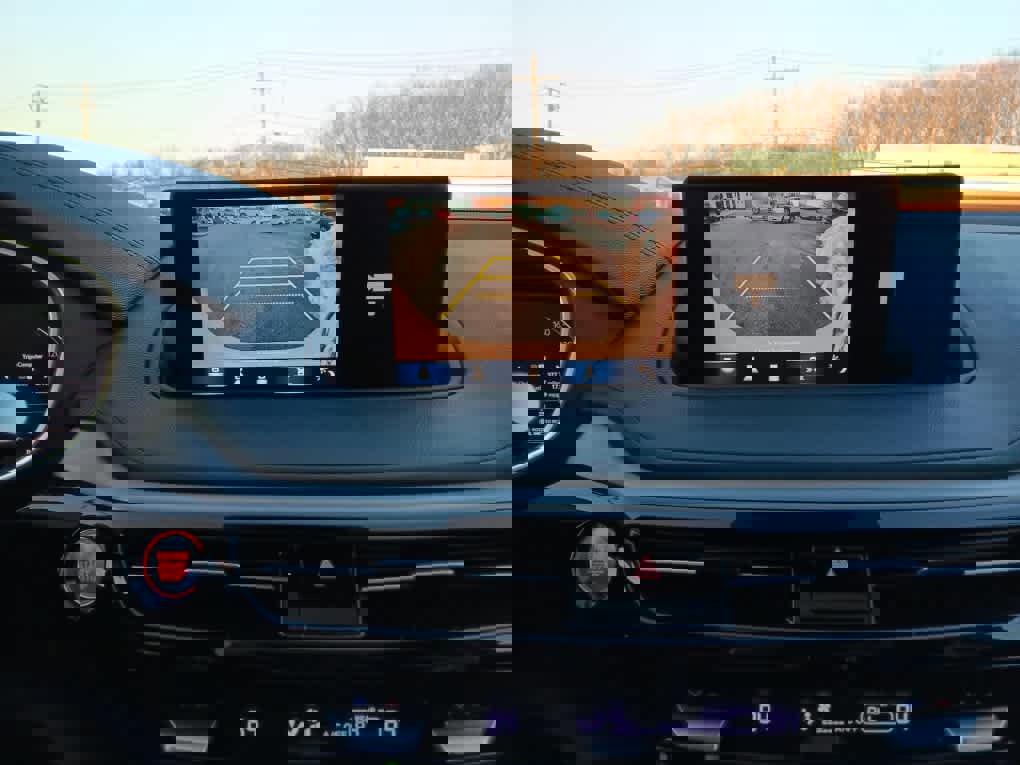 Used 2023 Acura MDX SH-AWD image 28