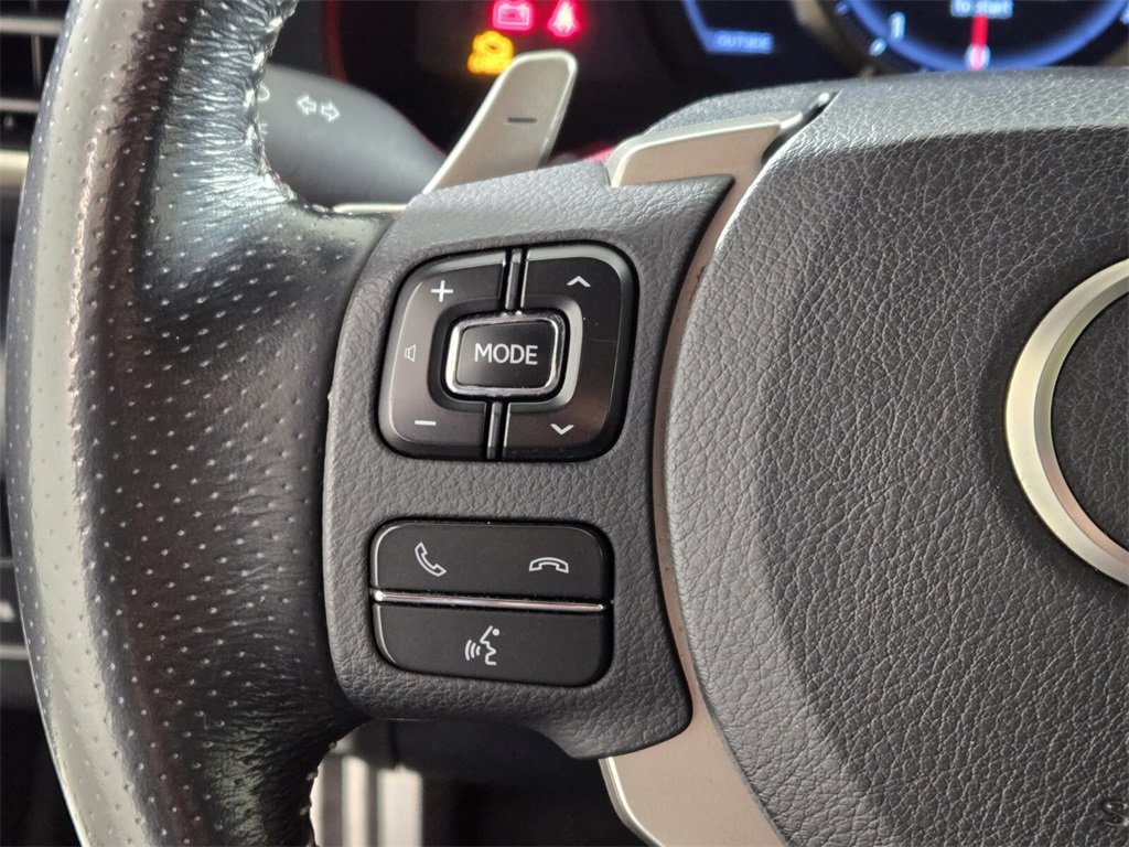 Used 2017 Lexus RC 200t F Sport image 28