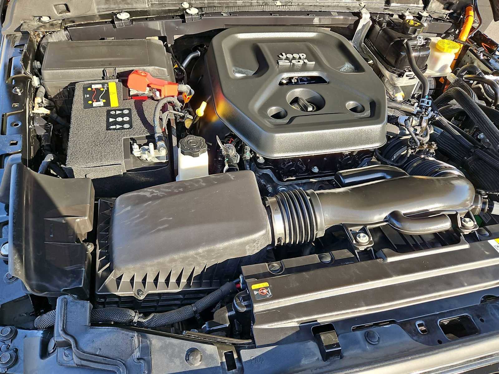 Used 2023 Jeep Wrangler Unlimited image 14