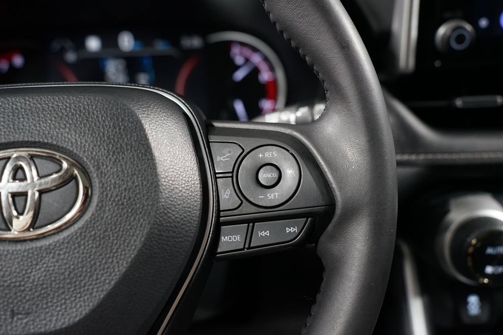 Used 2023 Toyota RAV4 XLE Premium FWD image 13