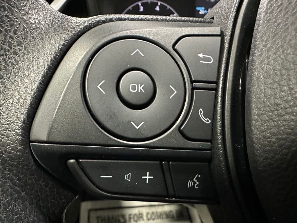 Used 2025 Toyota Corolla LE image 19