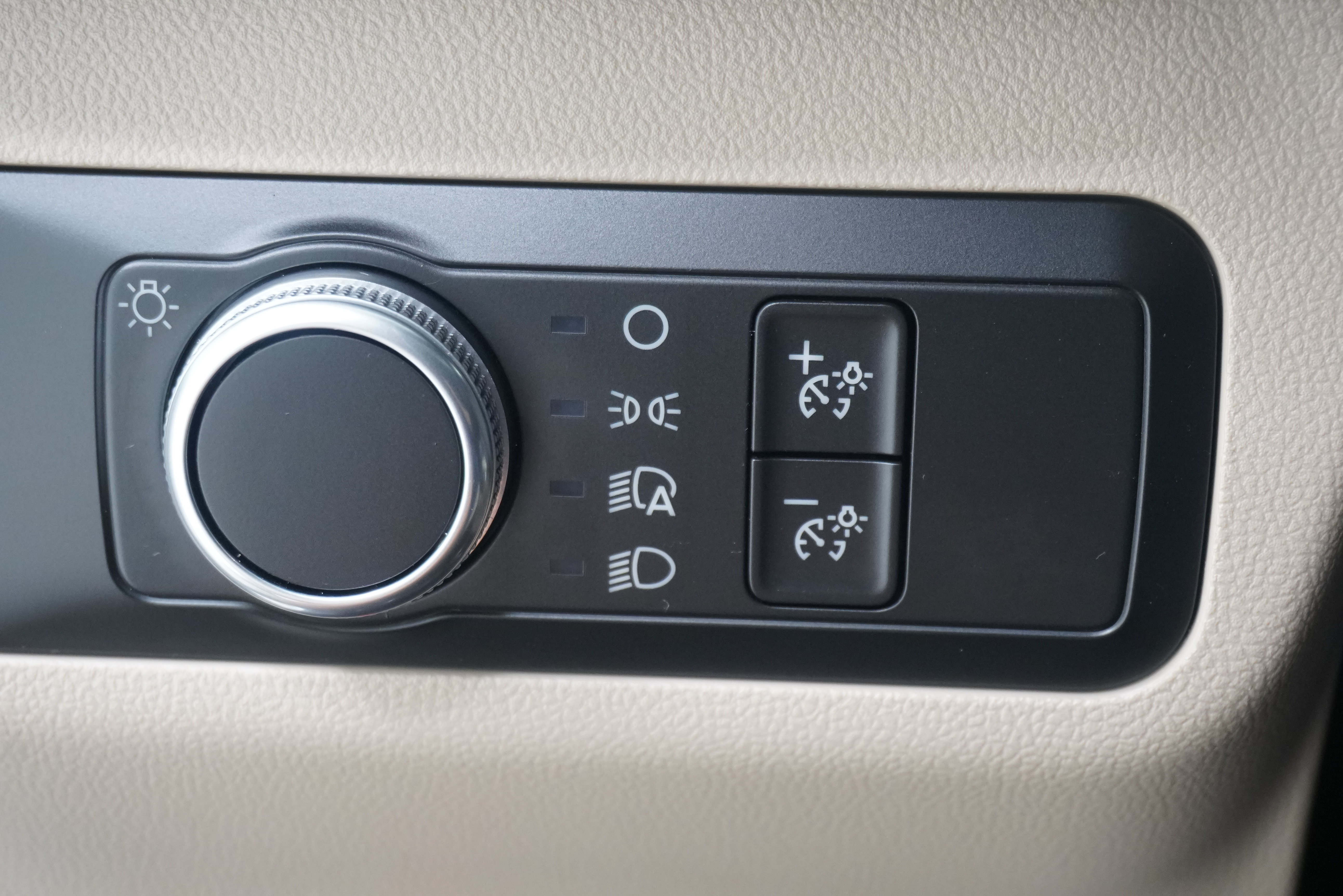 Used 2020 Ford Escape SE FWD image 22