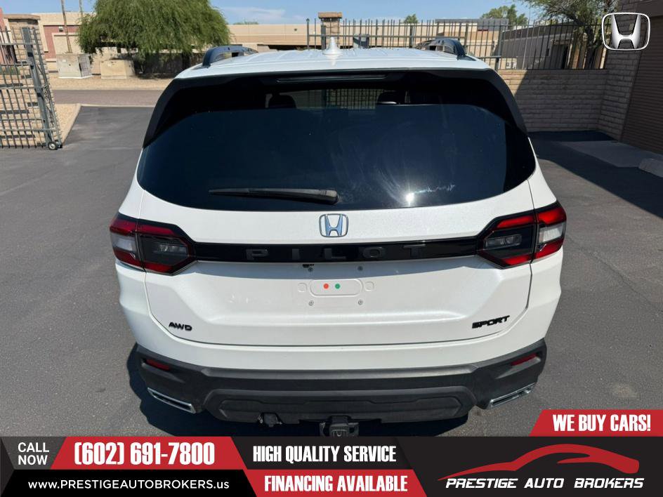 Used 2023 Honda Pilot Sport image 15