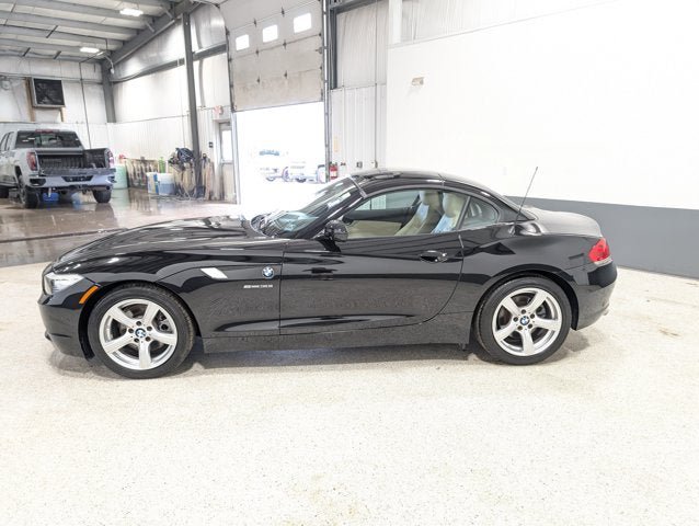 Used 2009 BMW Z4 sDrive30i RWD image 6