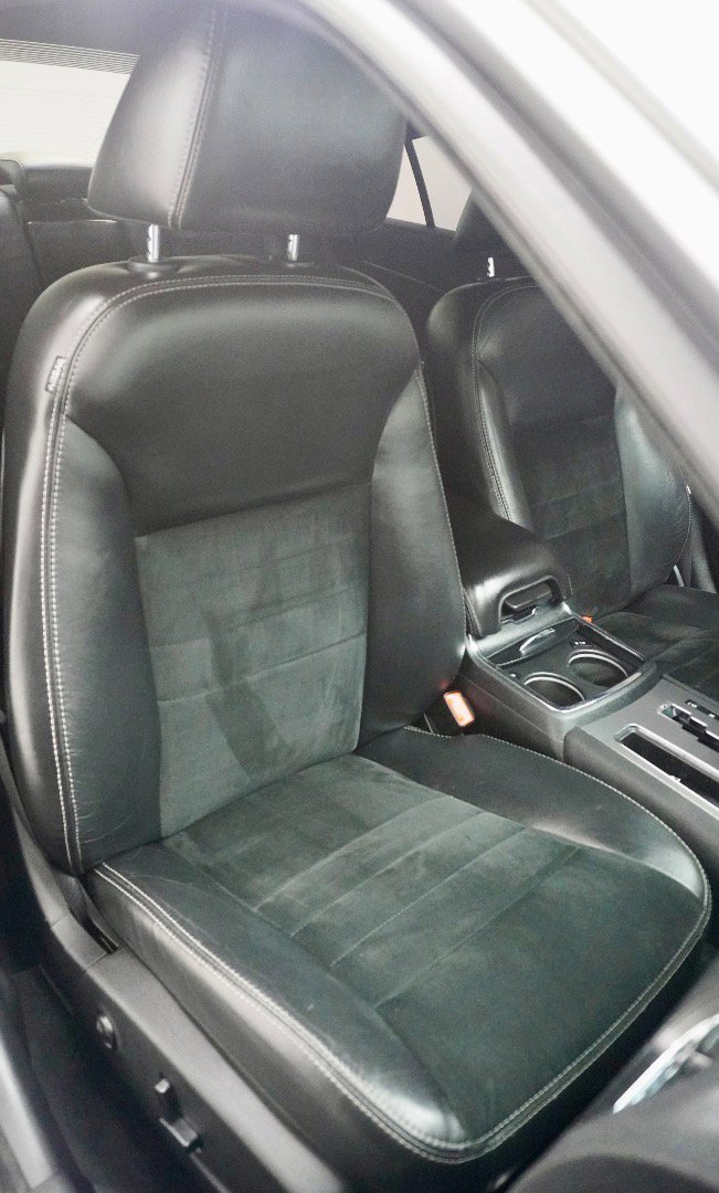 Used 2011 Dodge Charger R/T RWD image 34