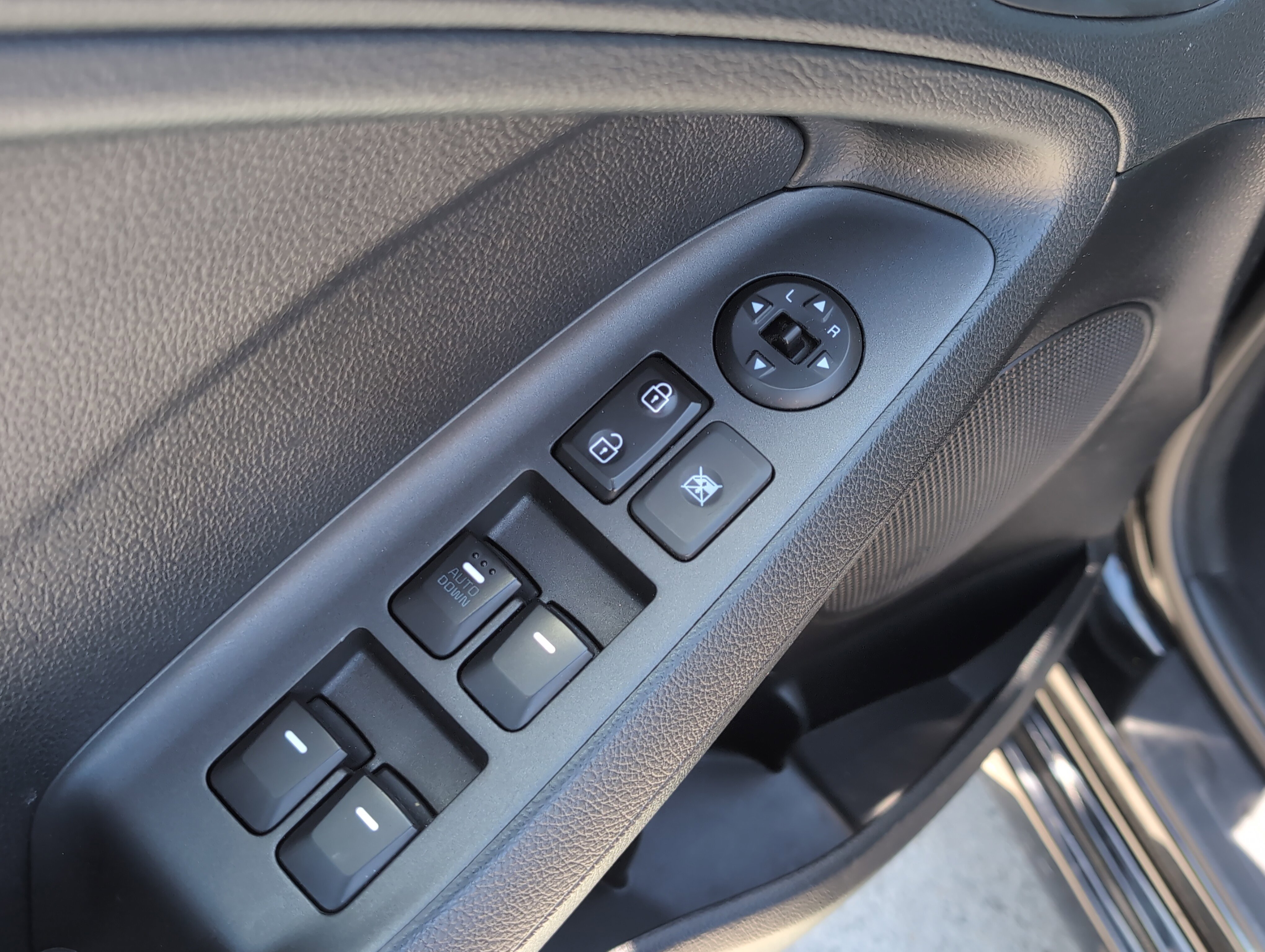 Used 2016 Kia Forte LX FWD image 15