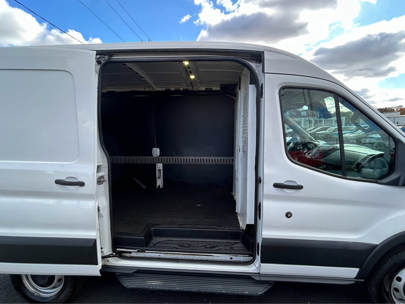 Used 2016 Ford Transit 250 130 Medium Roof image 3