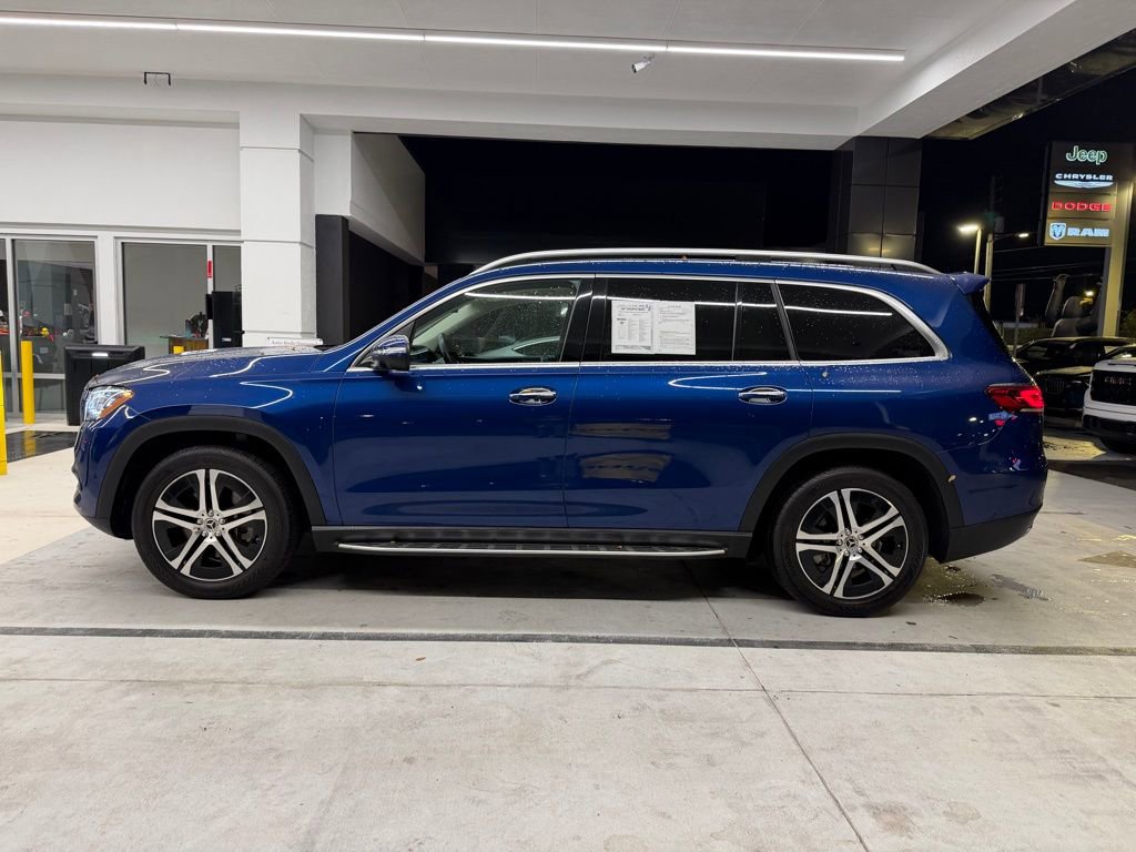 Used 2022 Mercedes-Benz GLS 450 4MATIC image 3