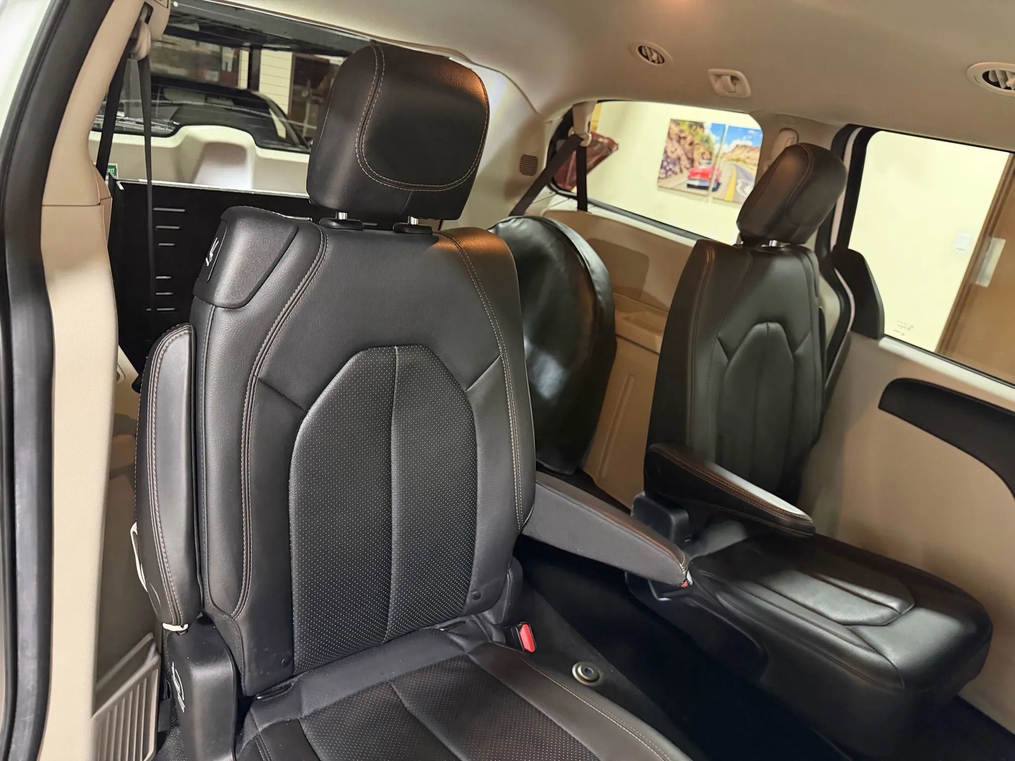 Used 2019 Dodge Grand Caravan SE image 33